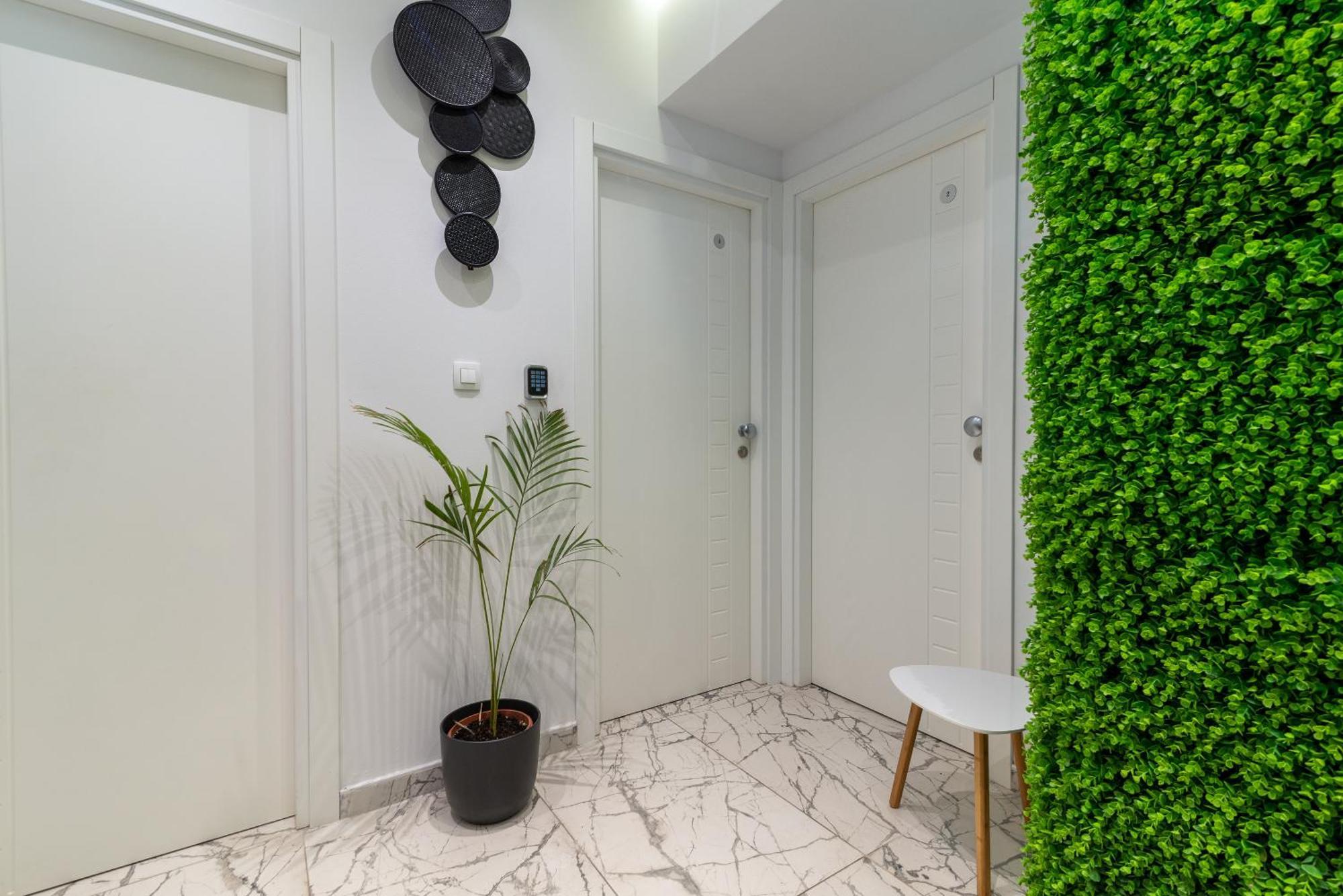 Antares Luxury Rooms 2 Split Exterior photo